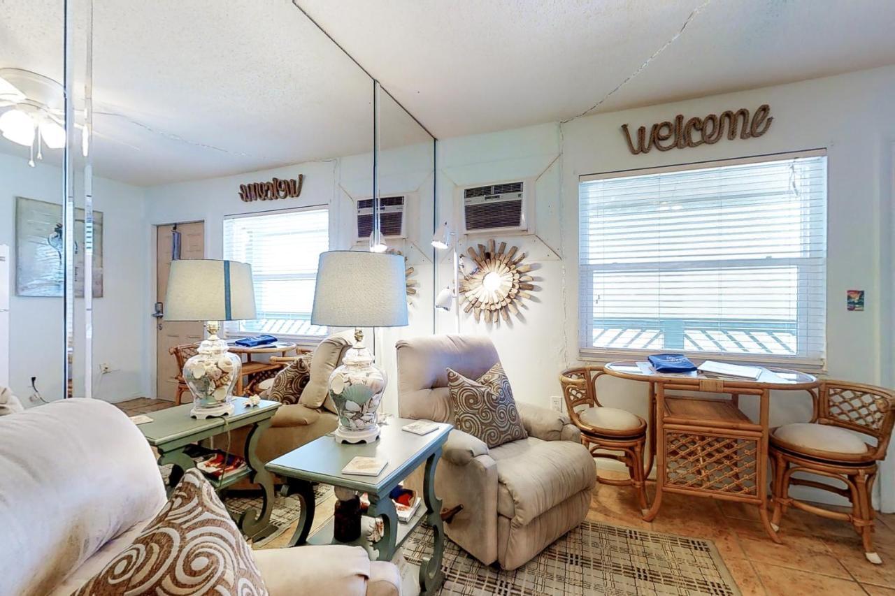 Chateau 8W Clearwater Beach Bagian luar foto
