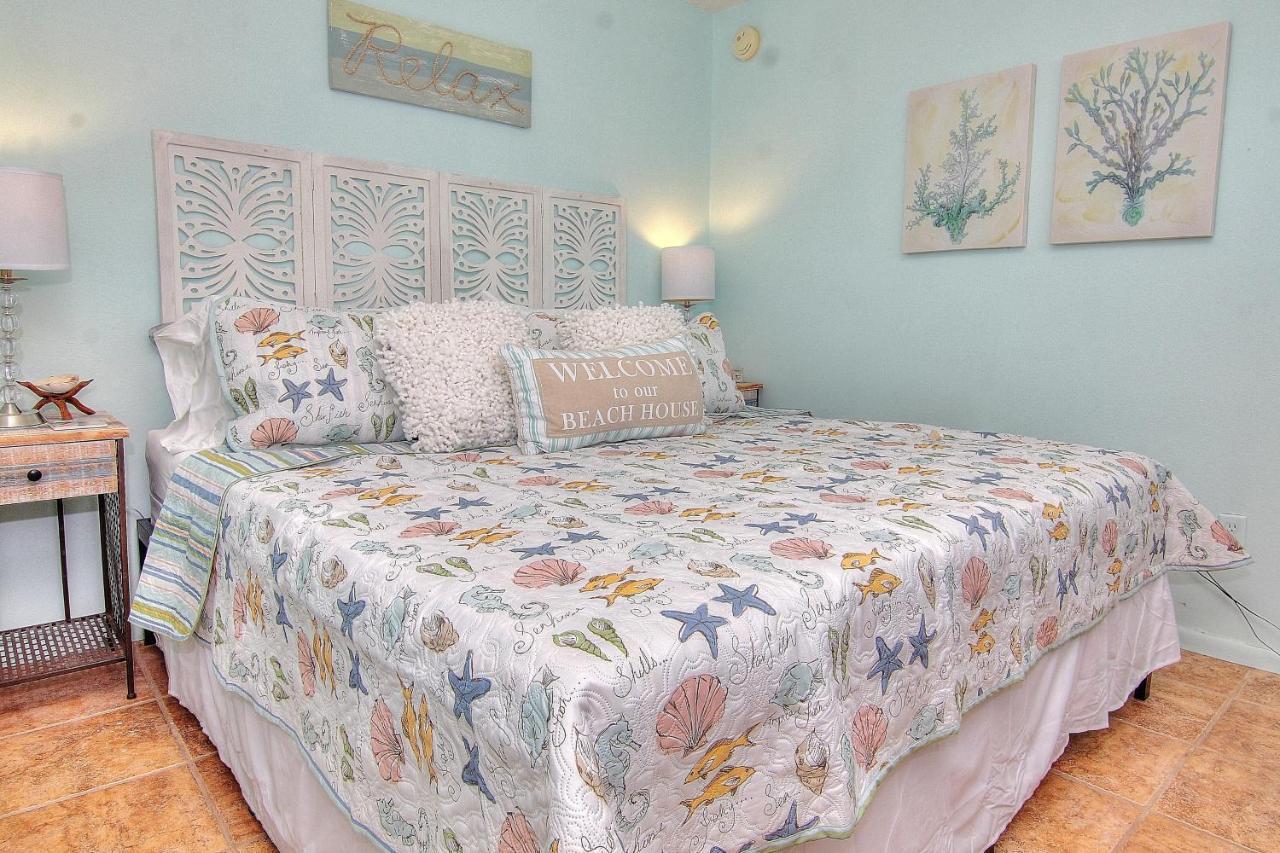 Chateau 8W Clearwater Beach Bagian luar foto
